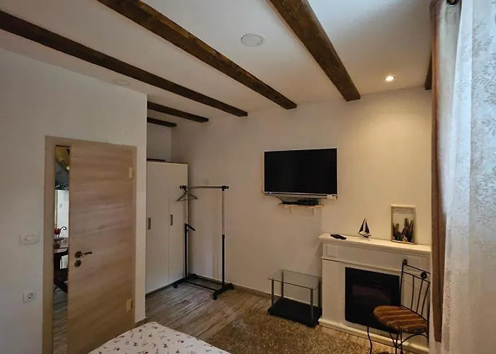 Knox Center 아파트 *