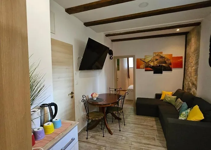 아파트 Knox Center *