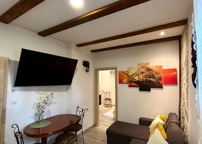 Knox Center Apartamento Split