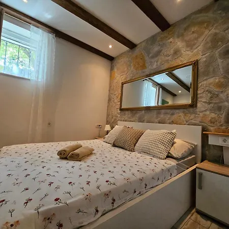 Knox Center Apartamento